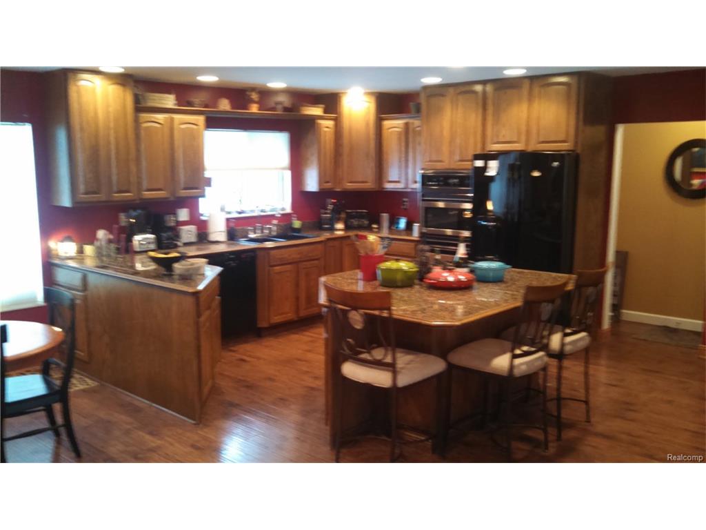 2230 Lela, Flint, MI 48507 photo 1