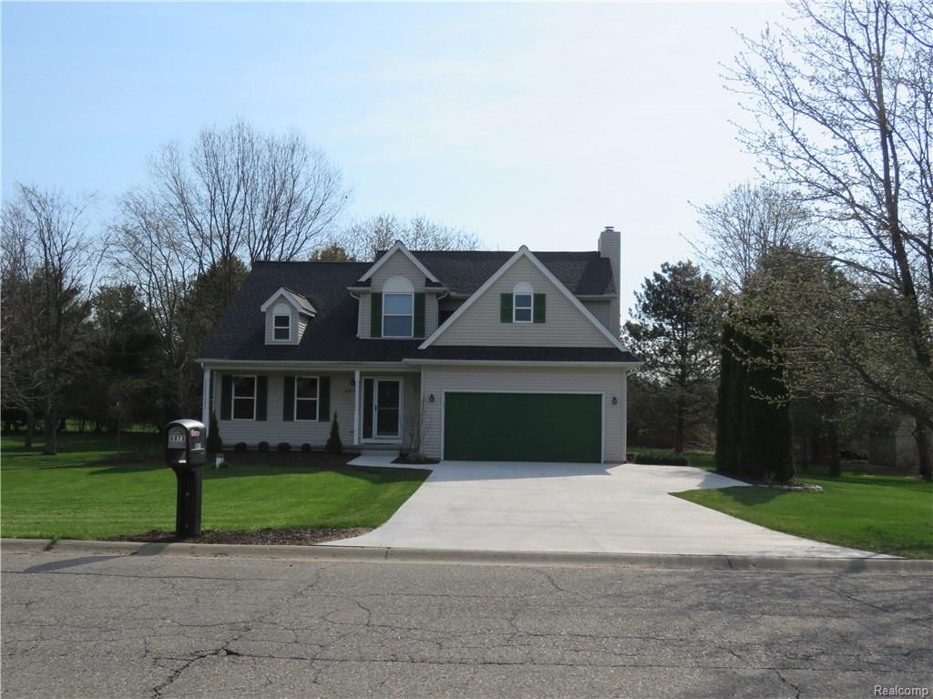 6873 Goldwin Dr, Brighton, MI 48116 photo 1
