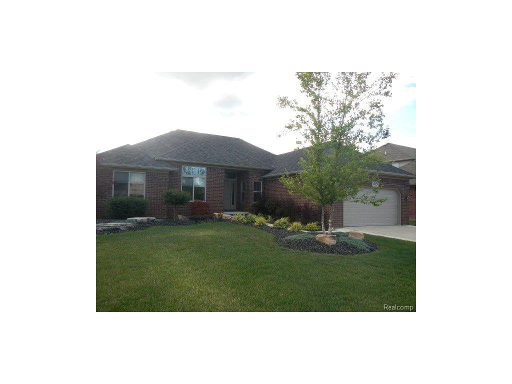 49829 Becher E, Macomb, MI 48044 photo 1