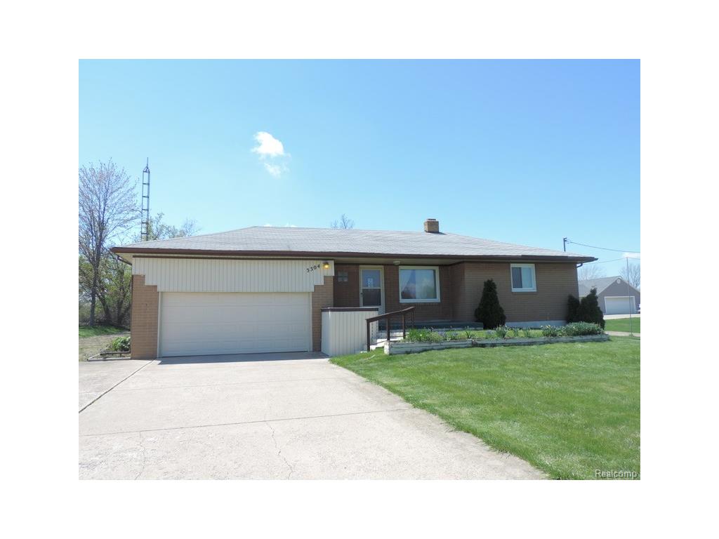3304 Dye Rd, Flint, MI 48507 photo 1