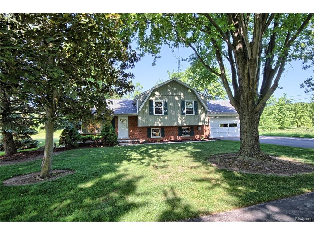 12127 Crossman Rd, Carleton, MI 48117 photo 1