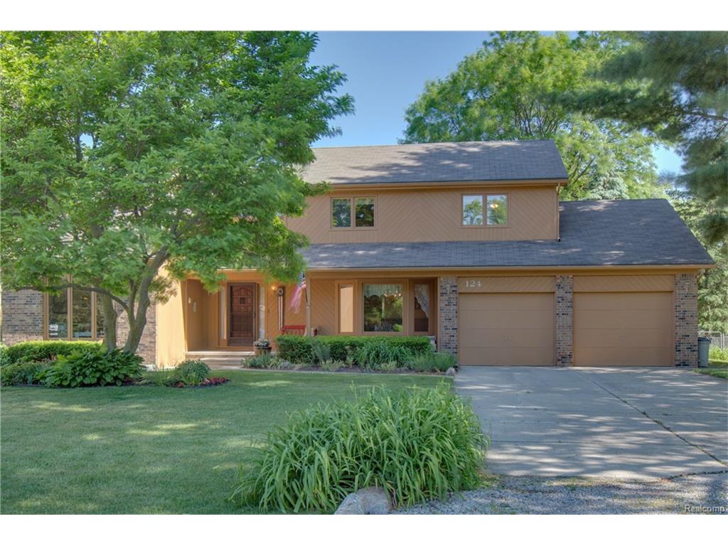 124 Webb Dr, Troy, MI 48098 photo 1