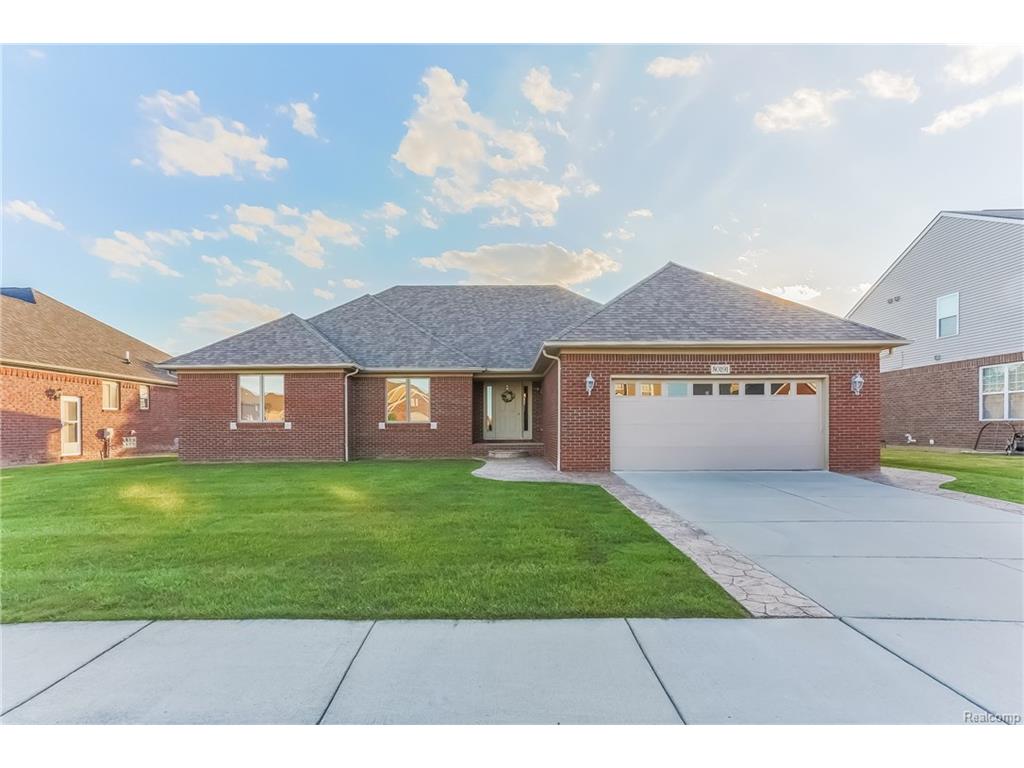 50191 Cheltenham Dr, Macomb, MI 48044 photo 1