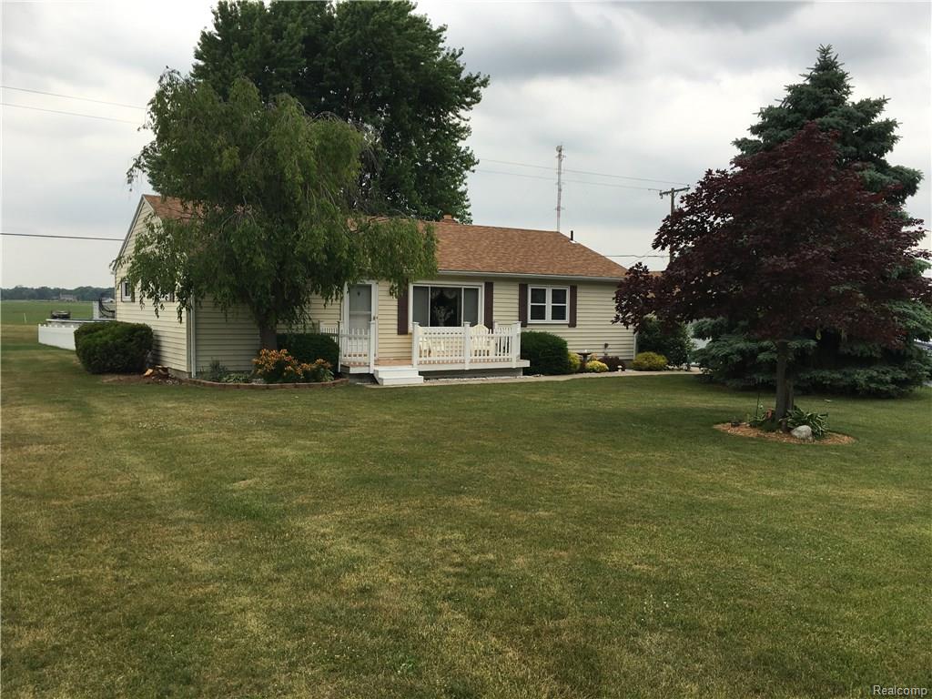 2330 Toben Rd, Frenchtown Twp, MI 48117 photo 1