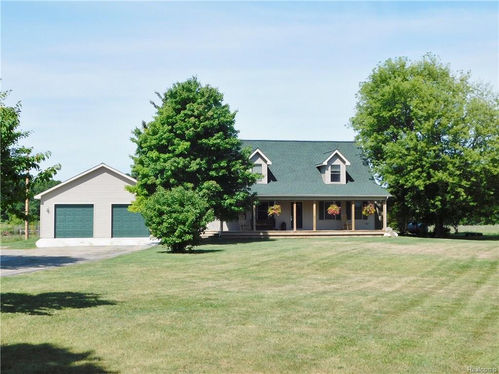 11475 Bohm Rd, Cohoctah Twp, MI 48418 photo 1