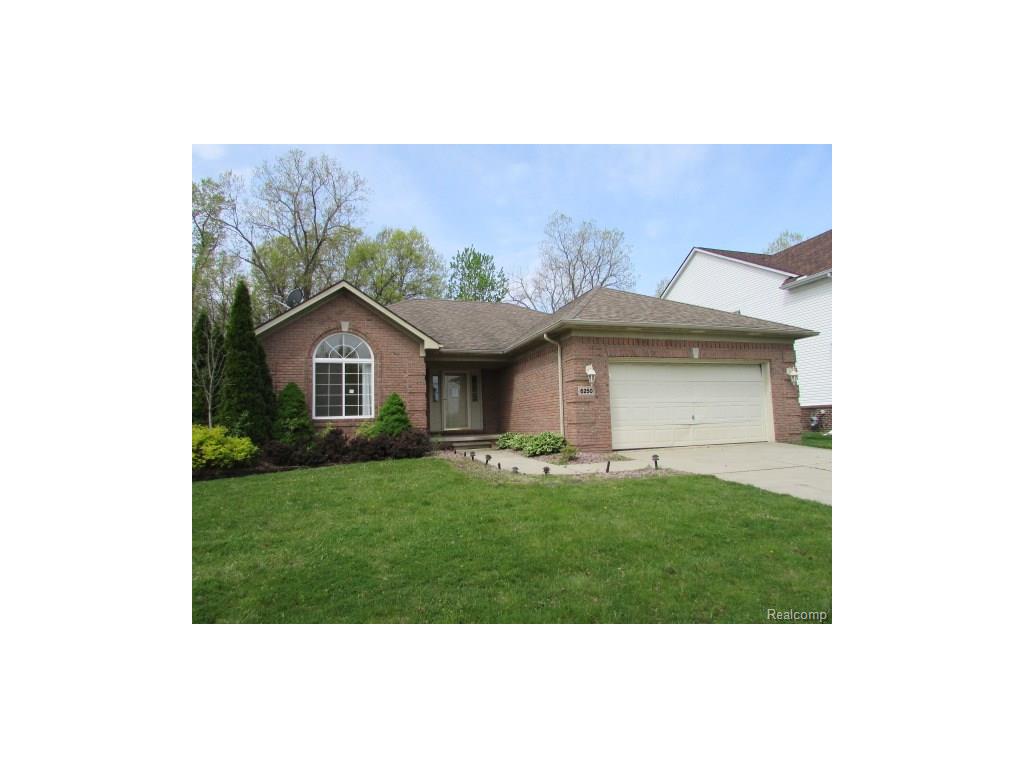 6250 Crystal Lk, Romulus, MI 48174 photo 1