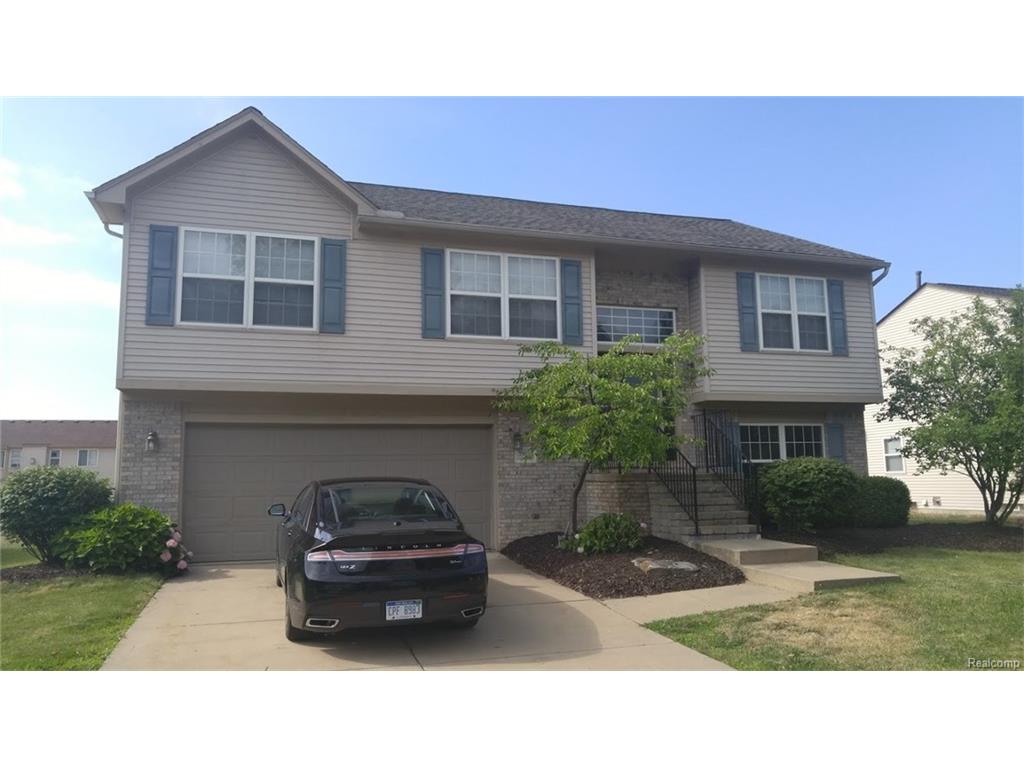 39053 Clocktower Dr, Romulus, MI 48174 photo 1