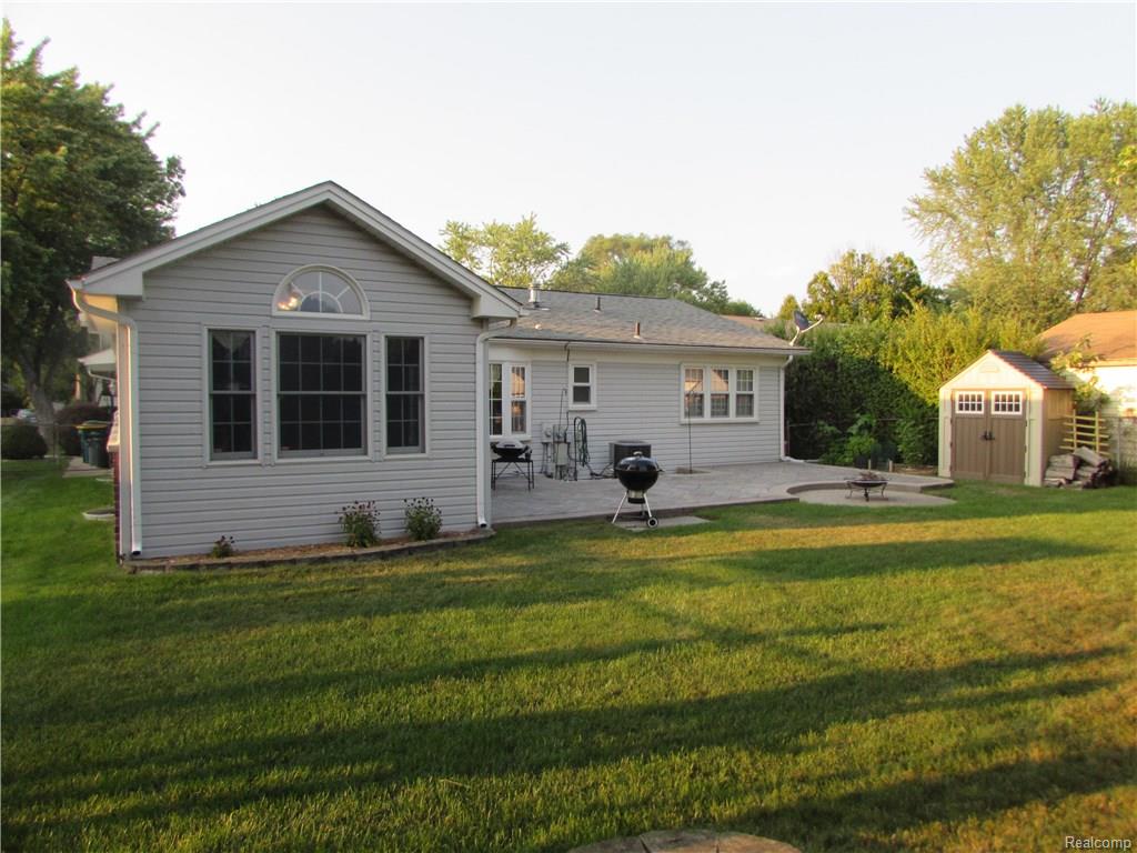 28457 Greenview, Romulus, MI 48174 photo 1
