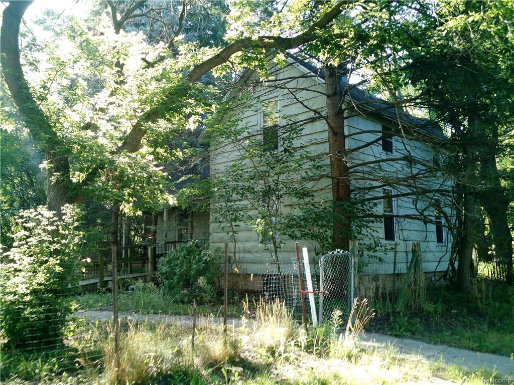 6347 Stout Rd, Carleton, MI 48117 photo 1