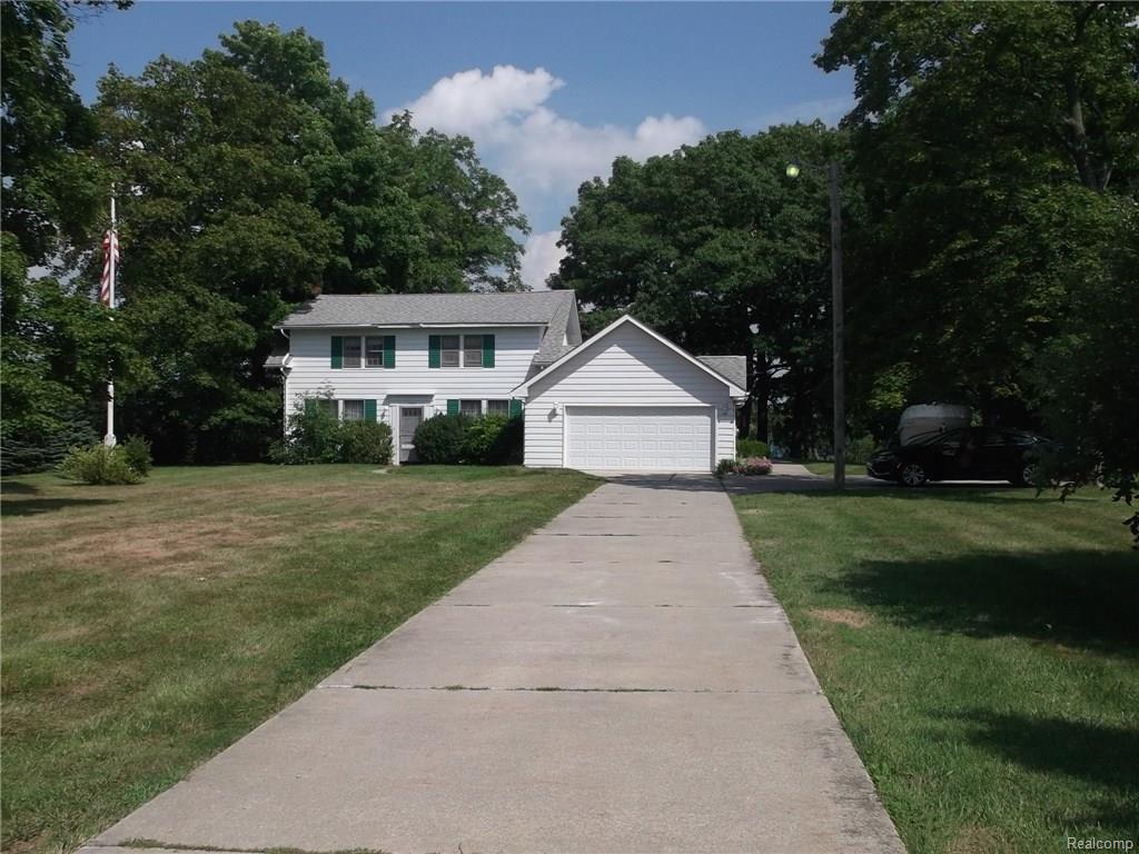 1469 River Rd, Saint Clair, MI 48079 photo 1