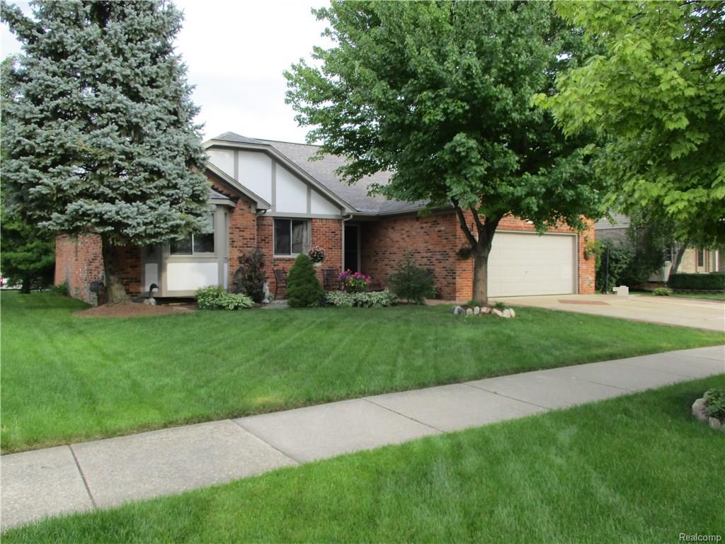 33720 Pineview, Fraser, MI 48026 photo 1