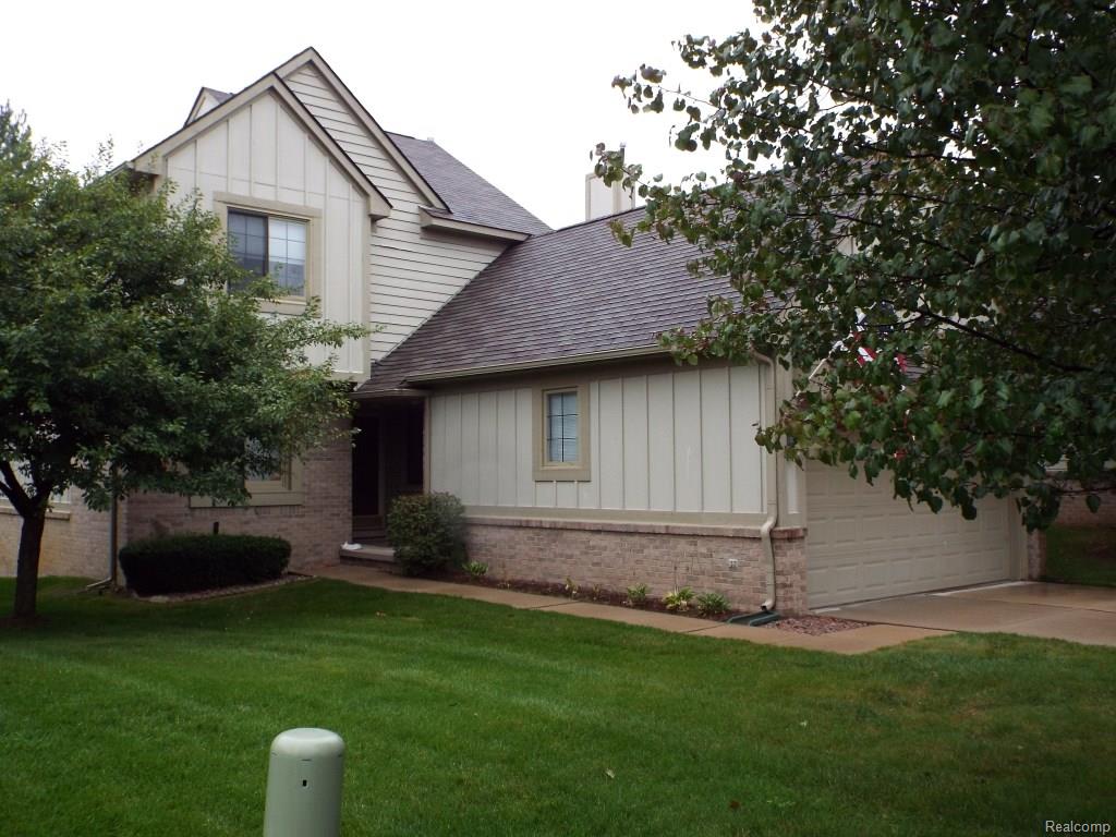 797 Red Maple Ln, Wixom, MI 48393 photo 1