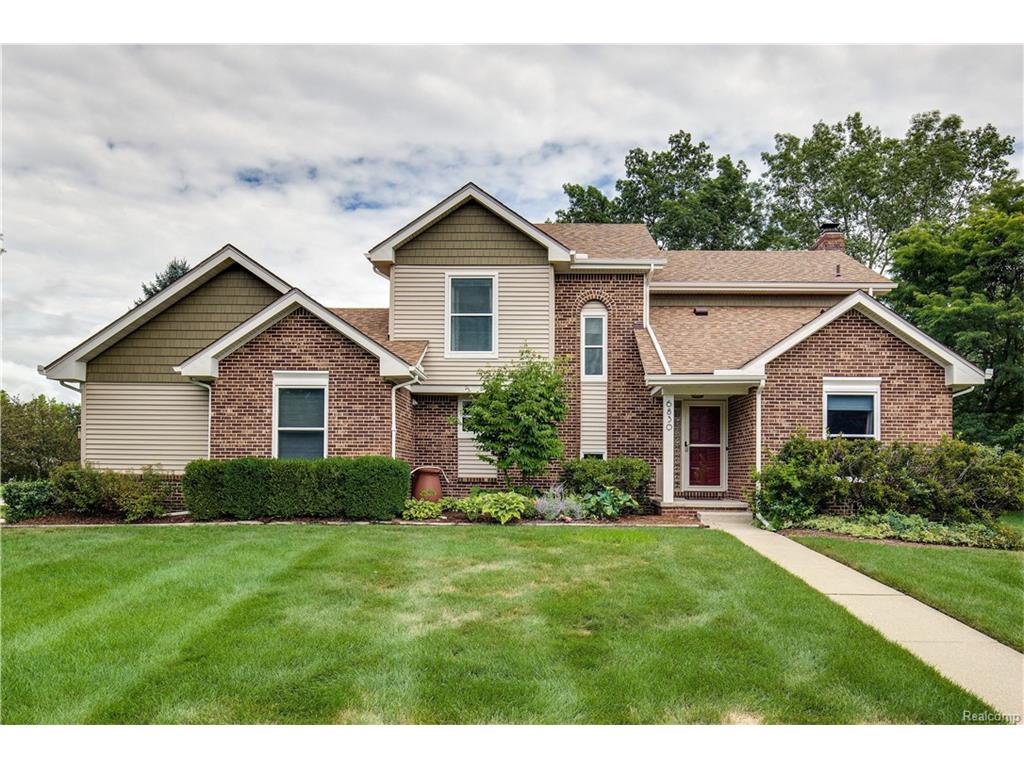 6830 Mountain Dr, Troy, MI 48098 photo 1