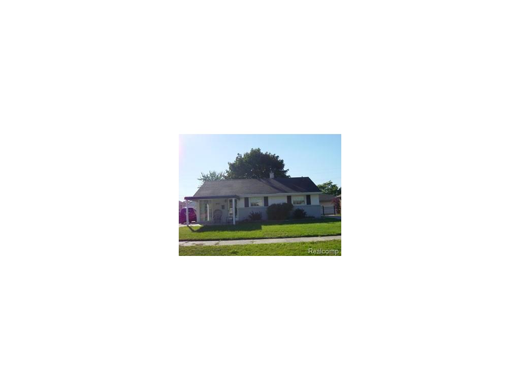 18200 Matthews St, Riverview, MI 48193 photo 1