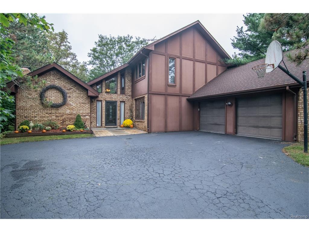 4365 Timberview, Howell, MI 48843 photo 1