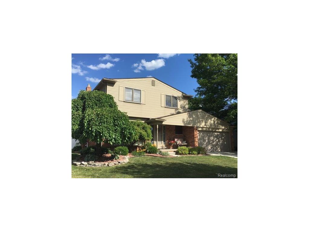 20347 Foxboro St, Riverview, MI 48193 photo 1