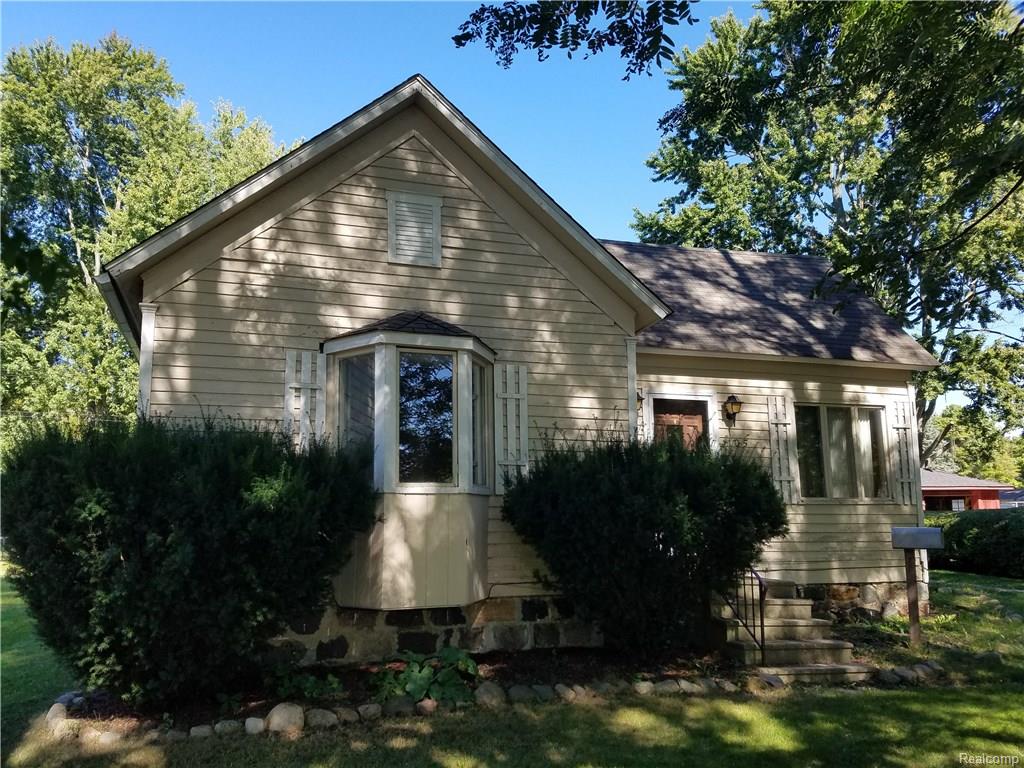 105 Second St, Yale, MI 48097 photo 1