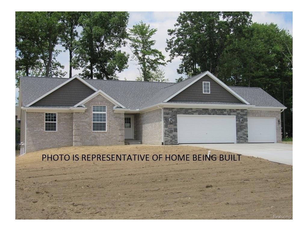 9242 Meadowview Dr, Davison, MI 48423 photo 1