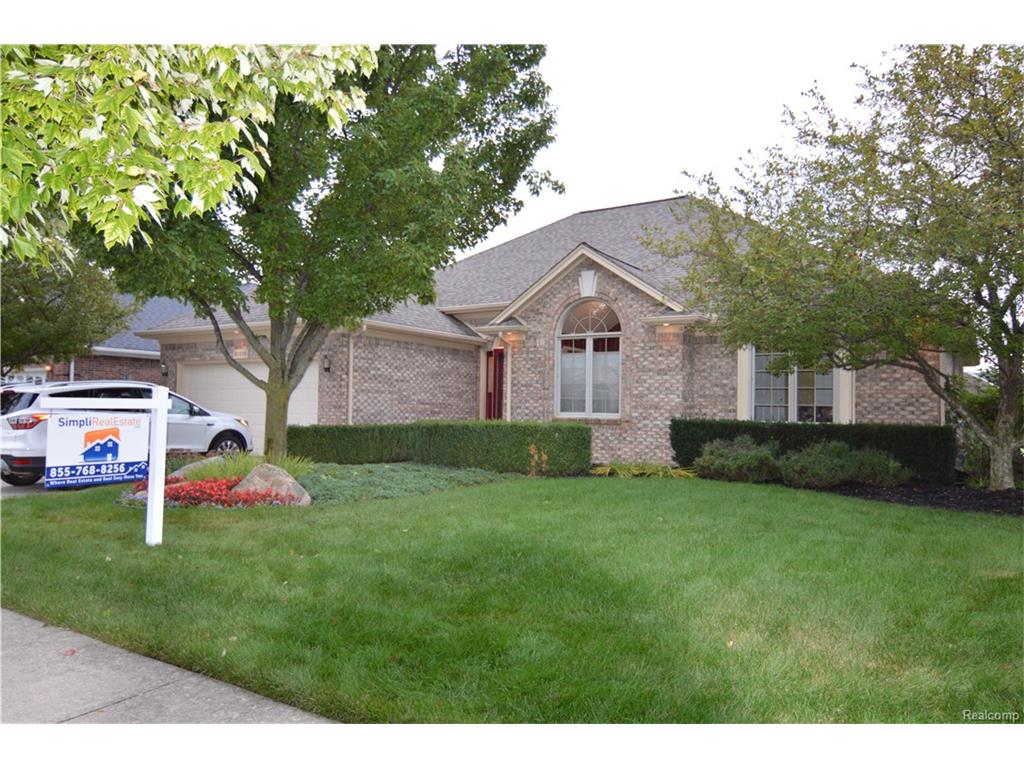 21036 Forest Villa, Macomb, MI 48044 photo 1