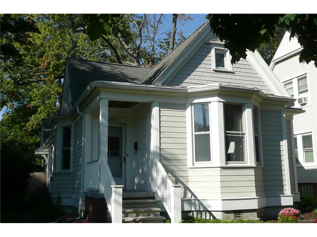 469 Saint Clair St, Grosse Pointe, MI 48230 photo 1