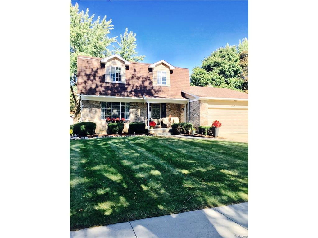 1017 Drury Ln, Flushing, MI 48433 photo 1