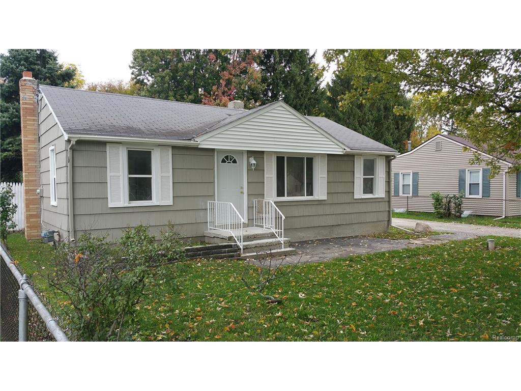 1458 Mark St, Flint, MI 48507 photo 1