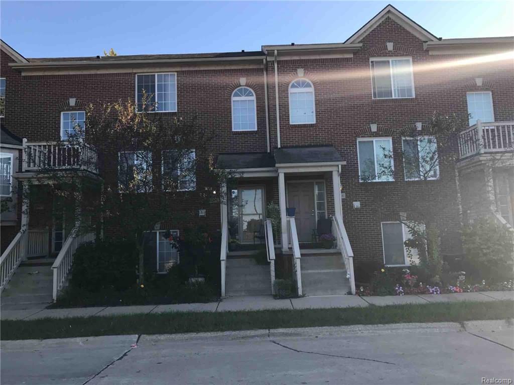 35461 Forest St, Wayne, MI 48184 photo 1