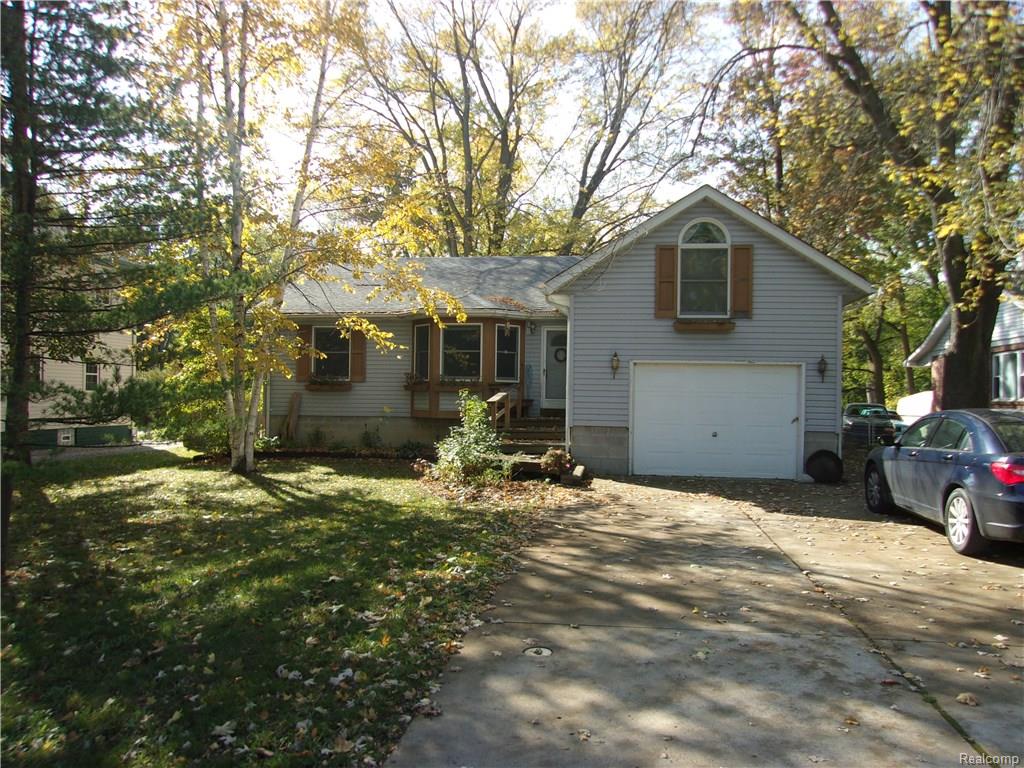 25287 E Huron Riv, Flat Rock, MI 48134 photo 1
