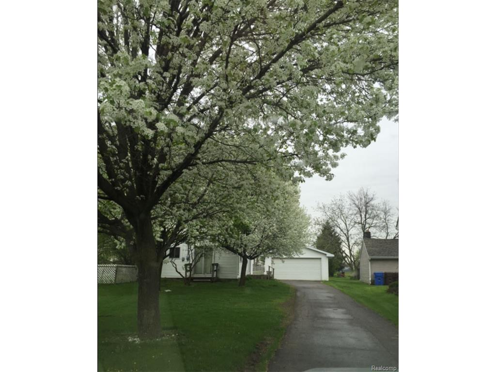 2844 N Custer Rd, Monroe, MI 48162 photo 1