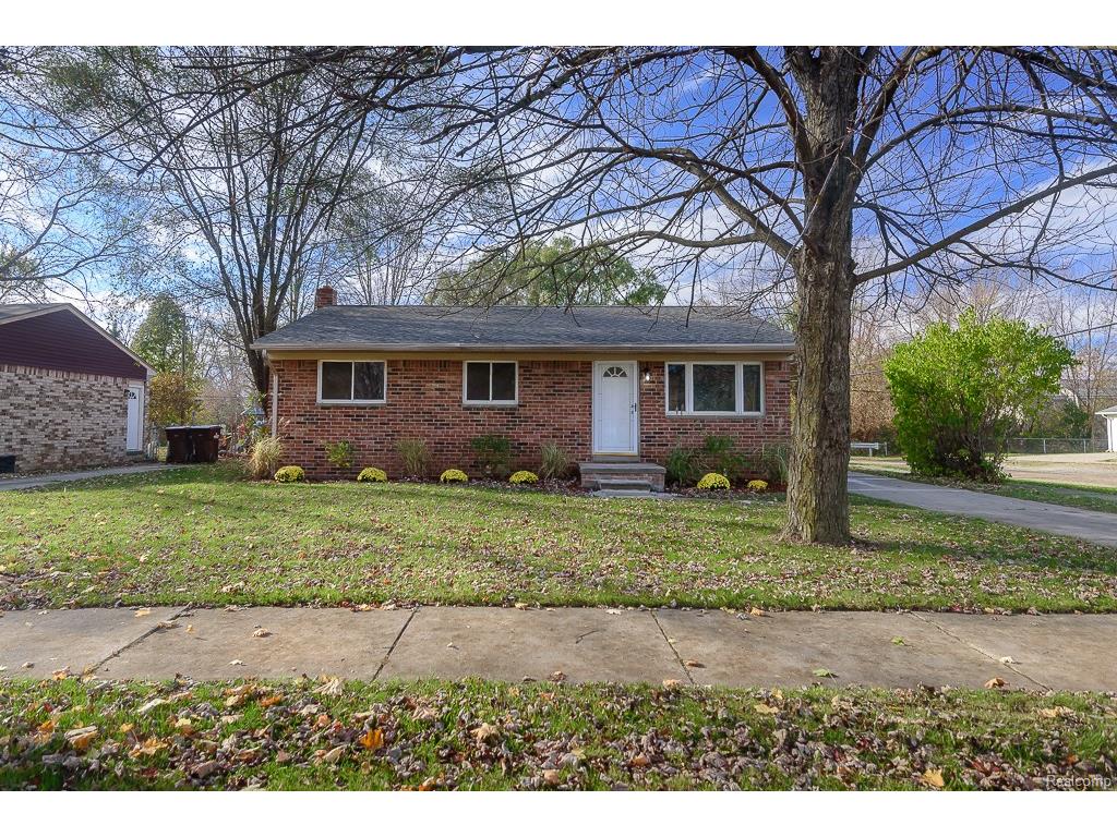 4302 Randolph St, Wayne, MI 48184 photo 1