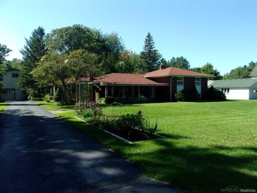 8082 Marsh Rd, Clay Twp, MI 48001 photo 1