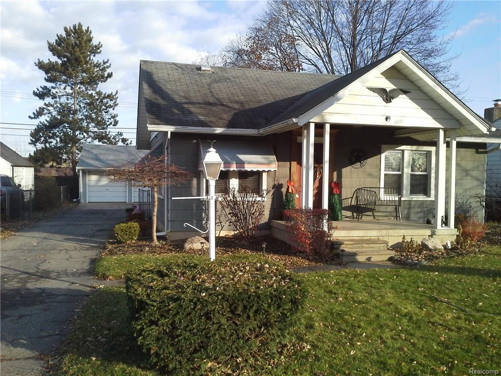 1055 Boyd St, Troy, MI 48083 photo 1