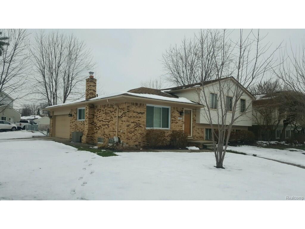 15375 Haverhill Dr, Macomb, MI 48044 photo 1