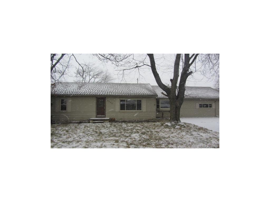 9345 Biddle St, Romulus, MI 48174 photo 1