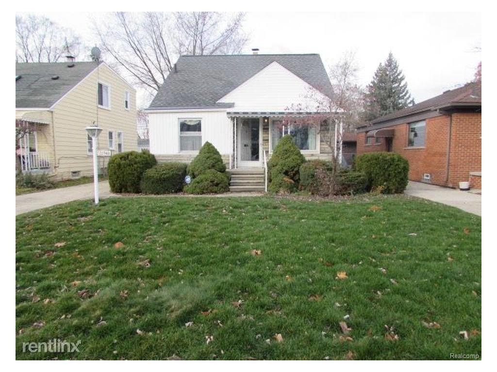 22749 Roxana Ave, Eastpointe, MI 48021 photo 1