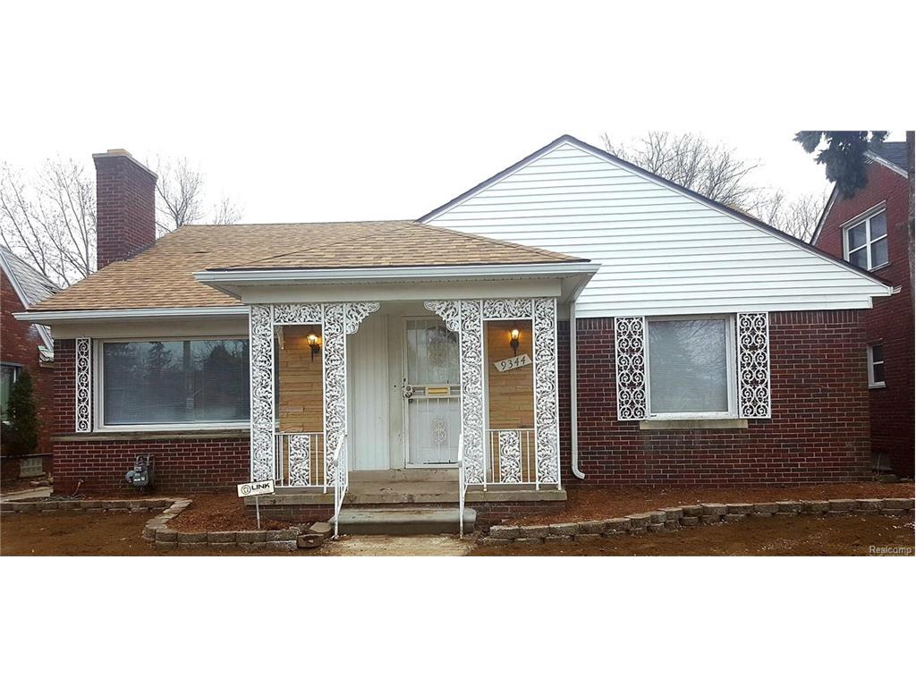 9344 E Outer, Detroit, MI 48213 photo 1