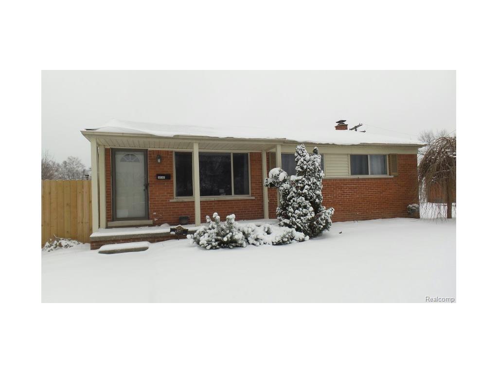 18140 Breezeway, Fraser, MI 48026 photo 1