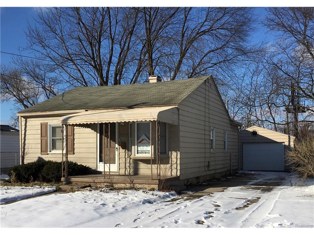 3926 Augusta St, Flint, MI 48532 photo 1