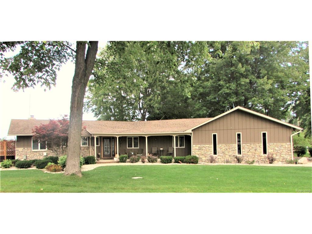 3646 Windwheel Point Dr, Pinckney, MI 48169 photo 1