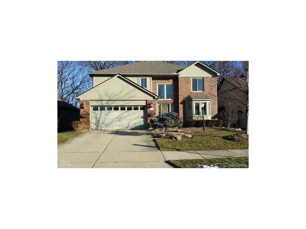 992 River Mist, Rochester, MI 48307 photo 1
