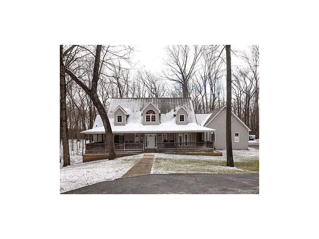 3352 Brighton Rd, Howell, MI 48843 photo 1