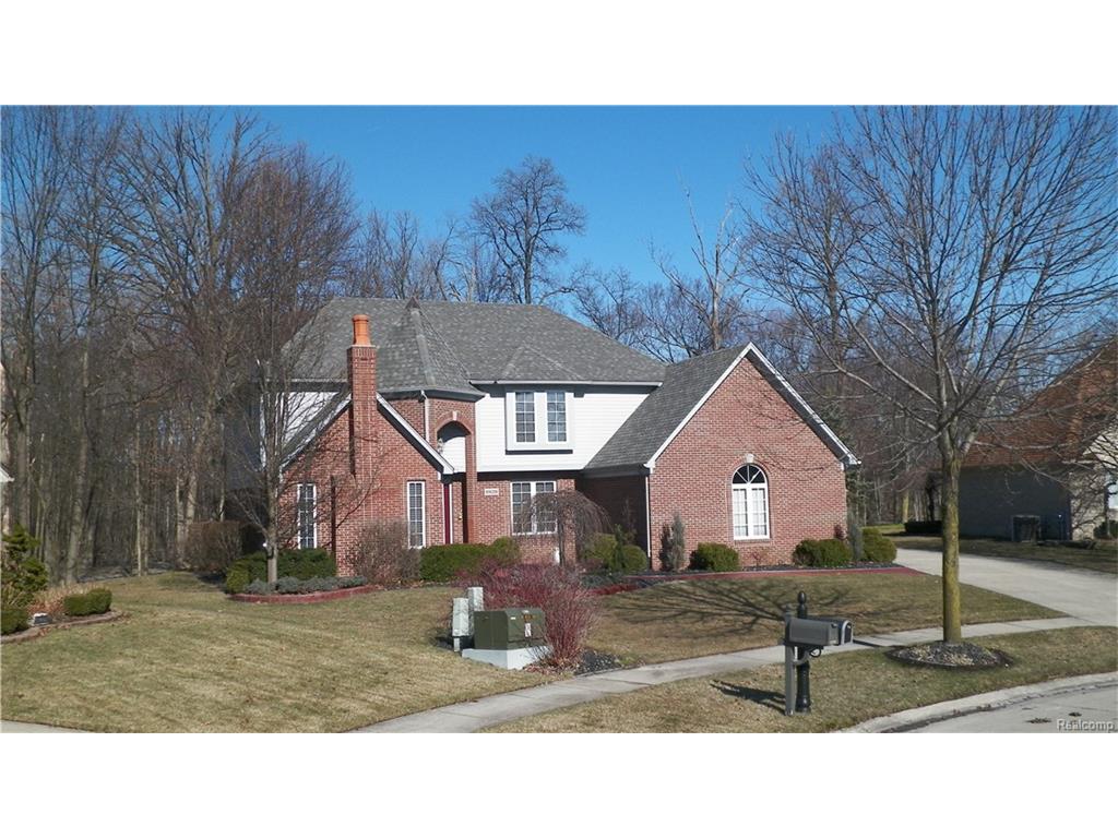 19211 Reef, Macomb, MI 48044 photo 1