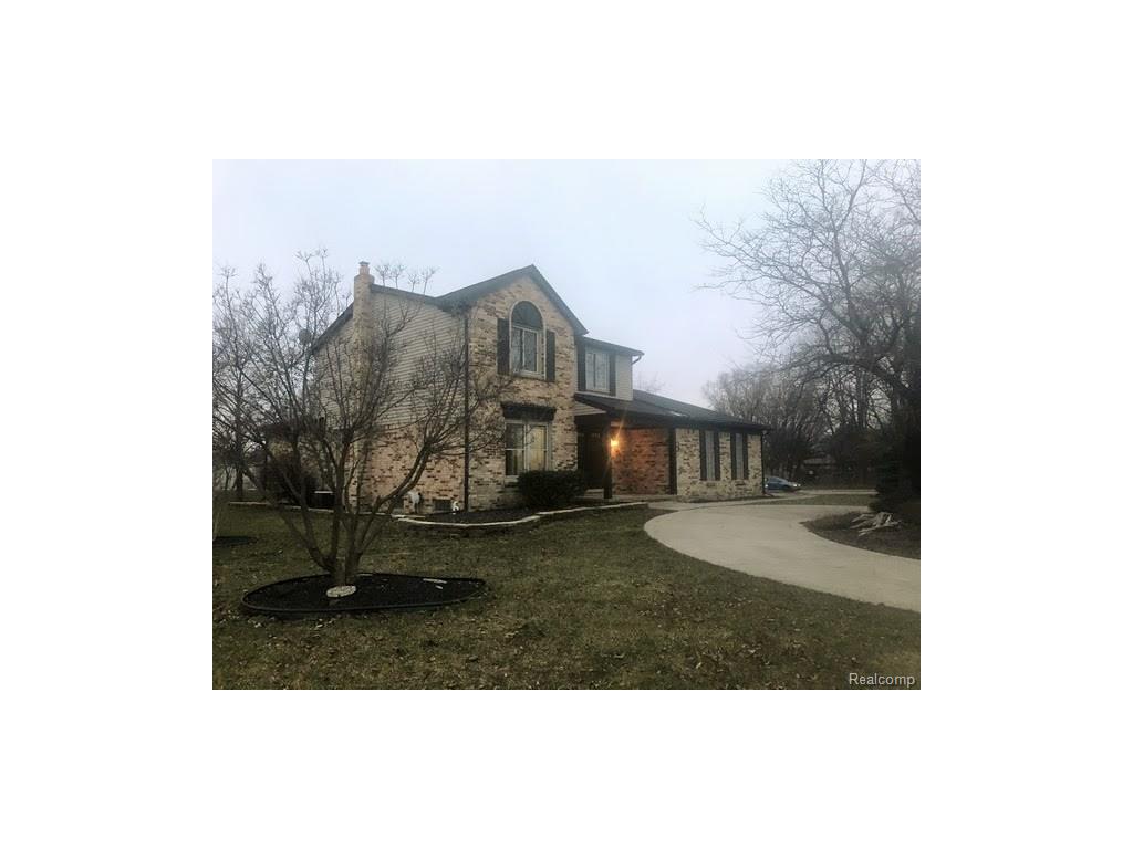 47321 Susan Rd, Macomb, MI 48044 photo 1