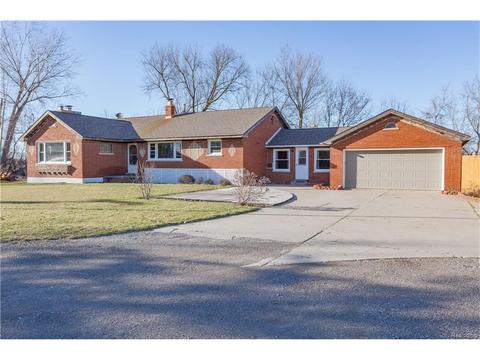 28498 Eureka Rd, Romulus, MI 48174 photo 1