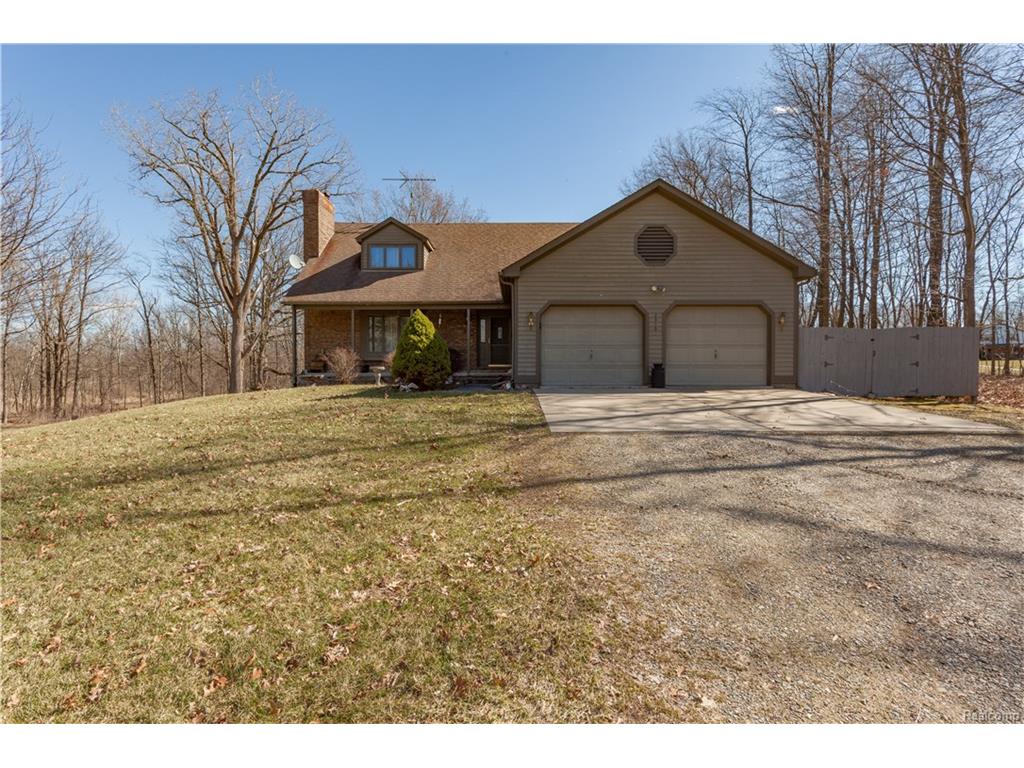2310 Pingree Rd, Howell, MI 48843 photo 1