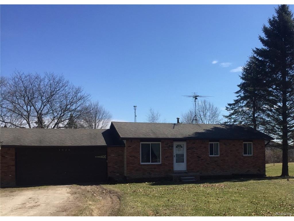 1829 Gray Rd, Howell, MI 48843 photo 1