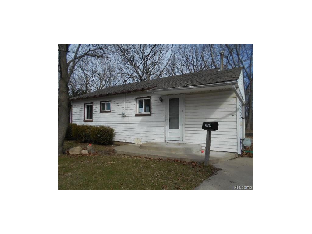 2967 Gladwin Ct, Wayne, MI 48184 photo 1