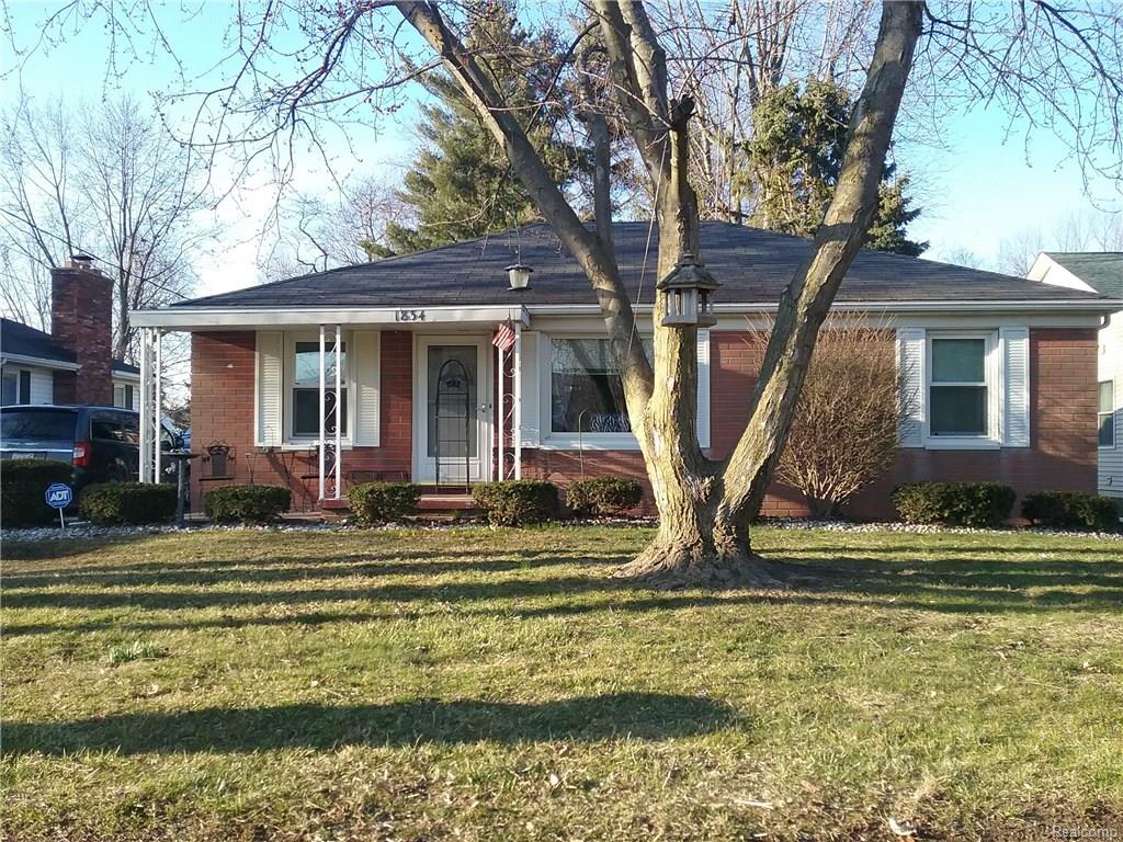 1834 Center St, Carleton, MI 48117 photo 1