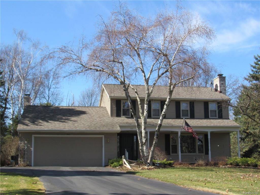 356 Hardman Dr, Howell, MI 48843 photo 1