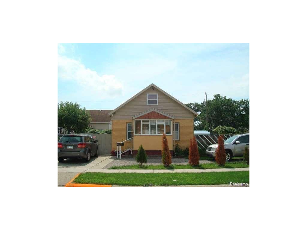 8410 Orchard Ave, Warren, MI 48089 photo 1